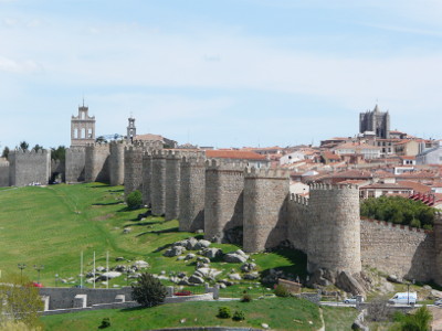 Avila's walls - the parking is just off the town's ring road, to the left of this picture