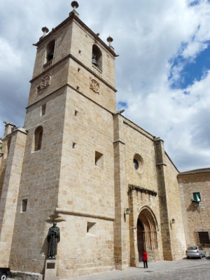 Doing the tourist thing in Caceres - a lovely town