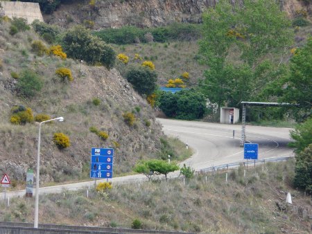 The Douro International Park is right on the Portuguese-Spanish border and you can drive across from within the park, which extends on both sides of the border