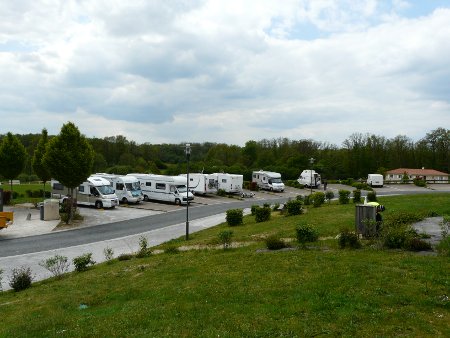 Aire du camping cars, Oradour-sur-glane