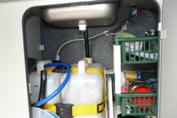 25l fresh water and waste water tanks below the sink