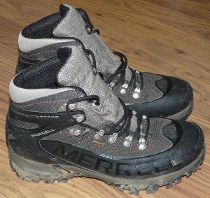 Merrell Outbound Mid GORE-TEX walking boots