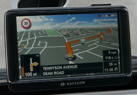 Navigon 70 Premium Caravan & Truck sat nav