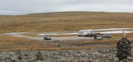 Jalgavarri car park - starting point for Knivskjelodden