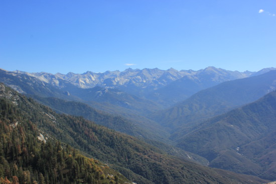 View of Sierra Nevada from Moro Rock