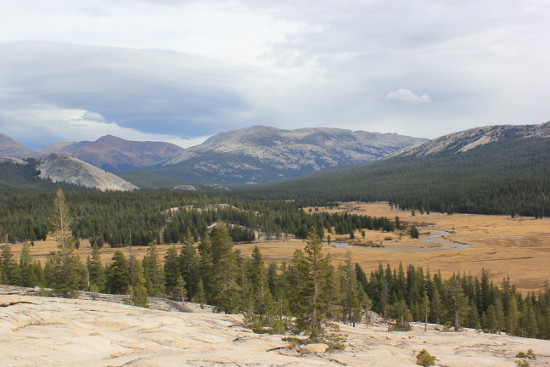 Pothole Dome walk Tuolumne Meadows